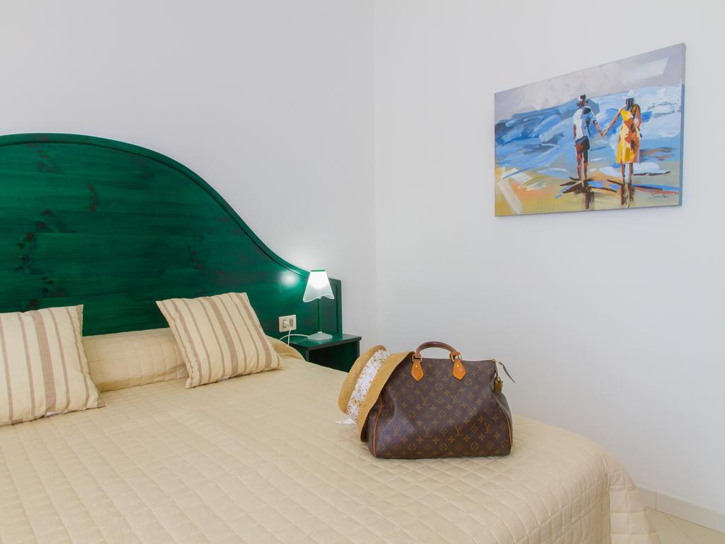 Gelso Bianco Apartments Campofelice Di Roccella Zewnętrze zdjęcie