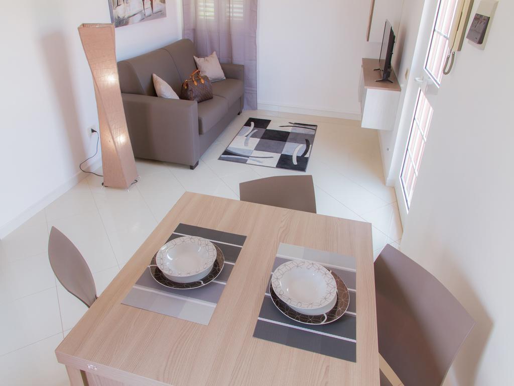 Gelso Bianco Apartments Campofelice Di Roccella Zewnętrze zdjęcie