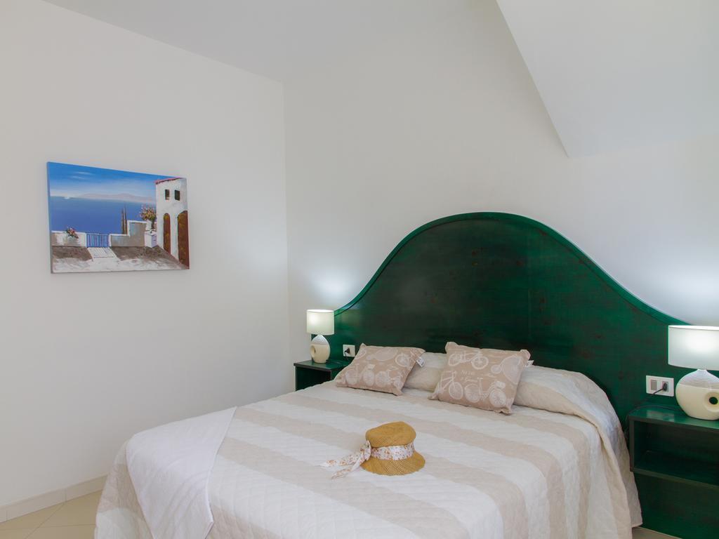 Gelso Bianco Apartments Campofelice Di Roccella Zewnętrze zdjęcie